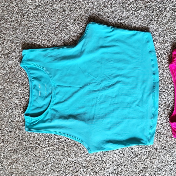 Asos active crop tanks - never worn - Picture 2 of 7